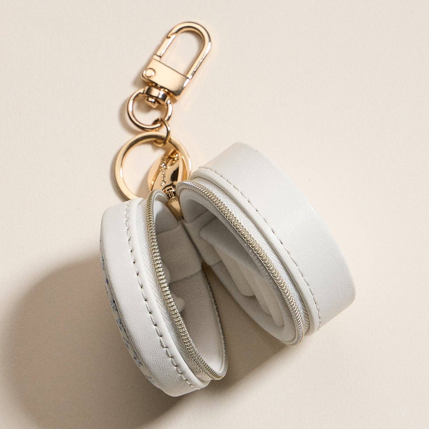 White & Blue Floral Print Mini Round Jewelry Travel Case with Keychain - Nifty Decor & More