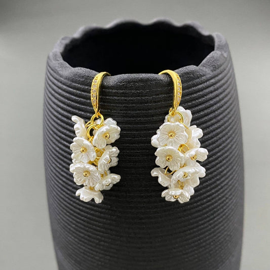 White Flower Fringe Earrings - Nifty Decor & More