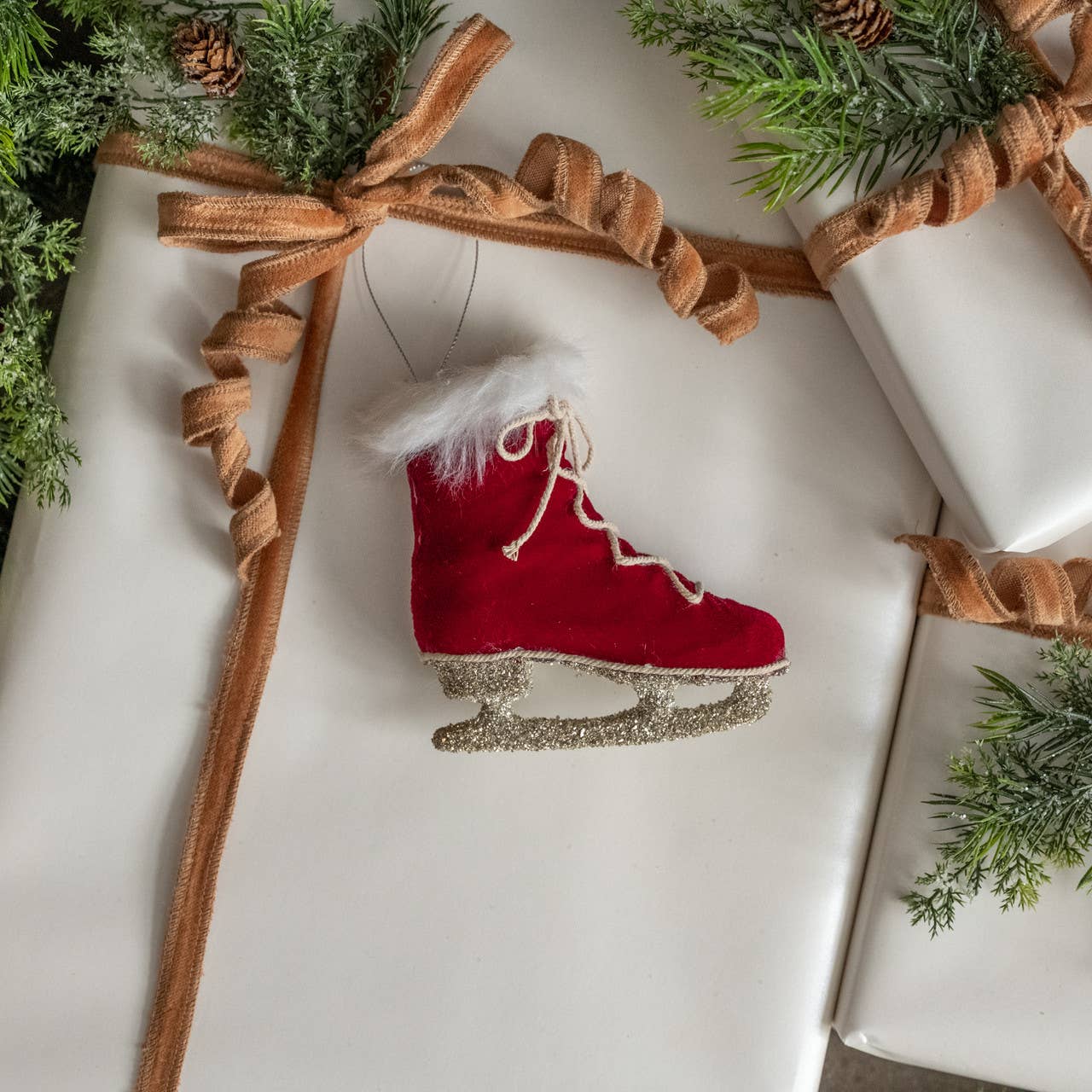 WINE VELVET ICE SKATE ORNAMENT - Nifty Decor & More