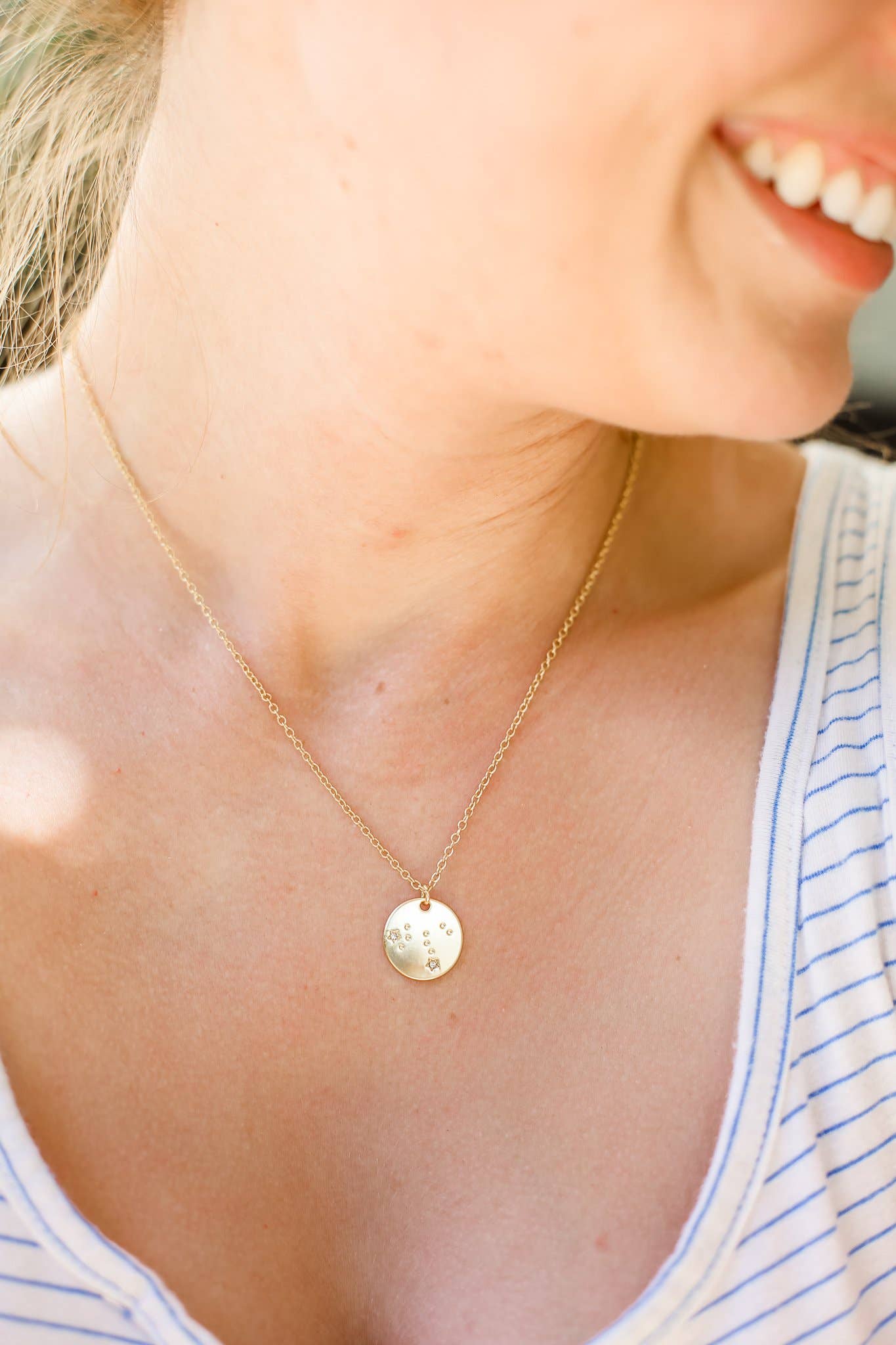 LEO Zodiac Necklace - Gold - (July 23-Aug 22) Zodiac Necklace